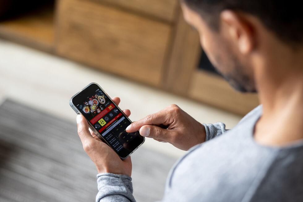 Metade dos utilizadores ‘online’ em Portugal deparou-se com mensagens hostis em 2025
