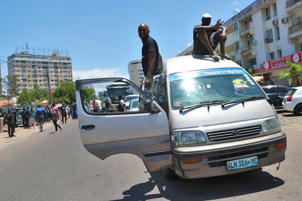 Um buzinão tomou conta hoje das ruas de Maputo