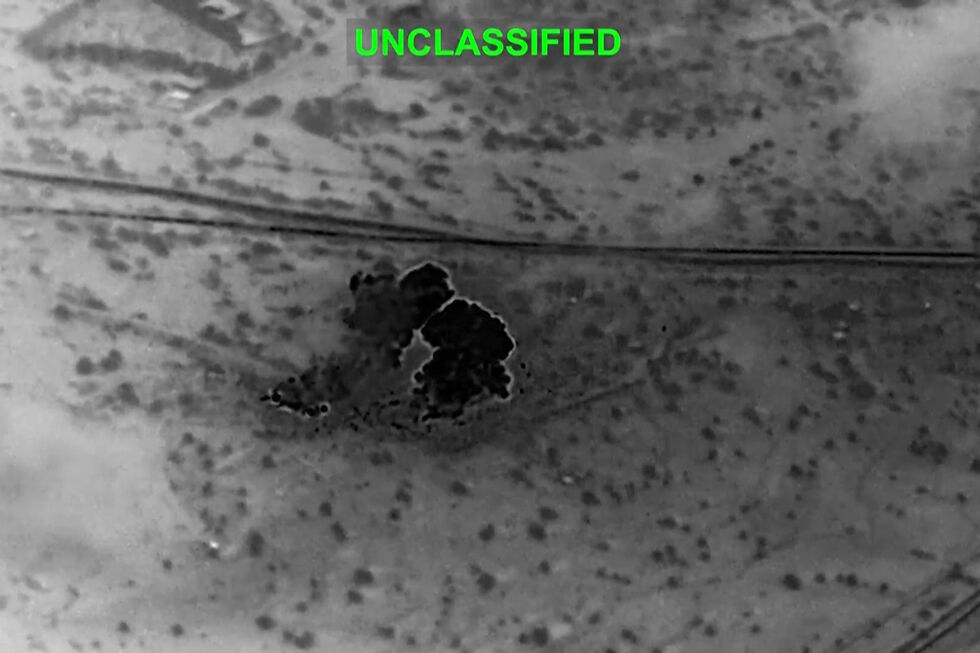 EUA divulgam imagens de ataques contra ilha iraniana de Kharg