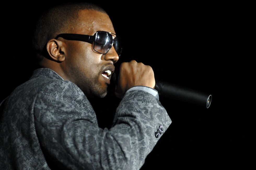 Kanye West atua no Estádio do Algarve, em agosto