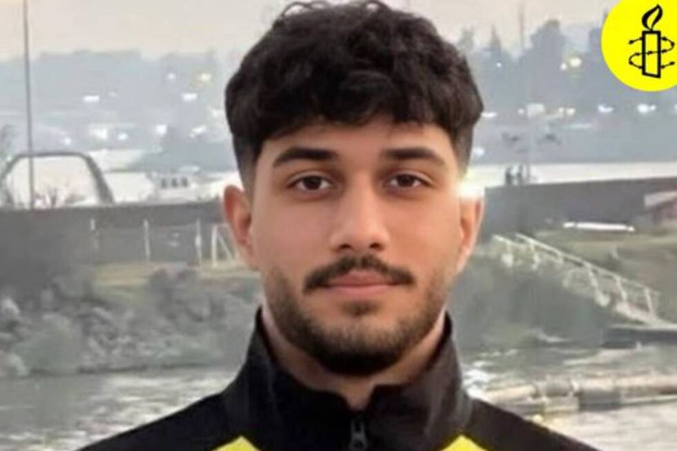 Futebolista Amirhossein Ghaderzadeh foi condenado à pena de morte