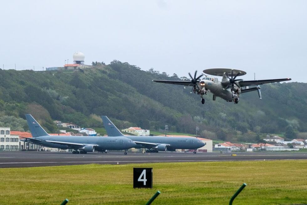 Base das Lajes com mais movimento