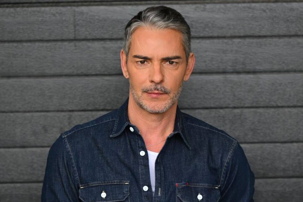 Cláudio Ramos escreve sobre o amor porque, como diz, "é a maior força que temos na vida"