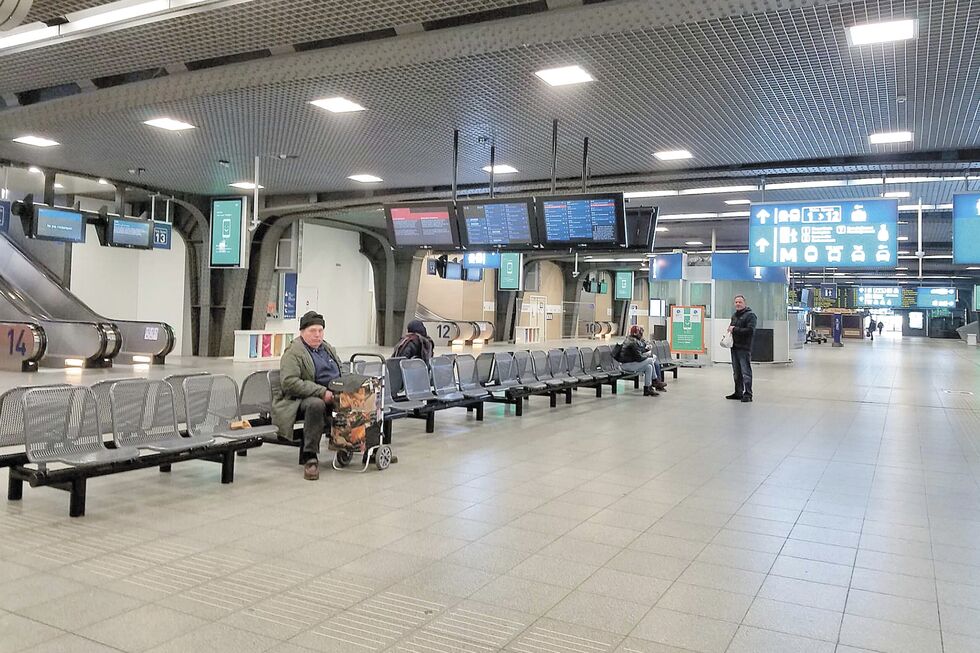 Evacuação na estação de comboios em Bruxelas devido a pacotes suspeitos