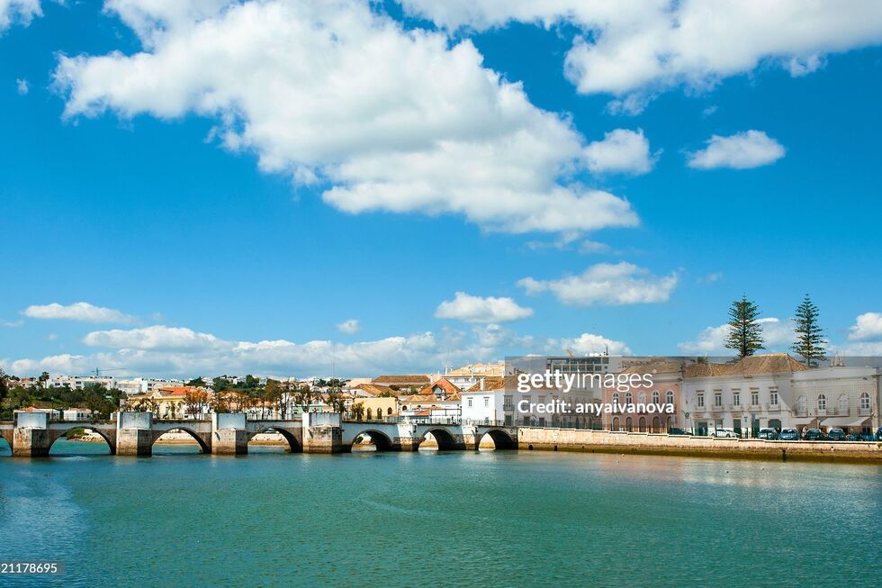 Tavira, Santa Luzia e Cacela Velha: um roteiro pelo Algarve, entre o mar e a história.
