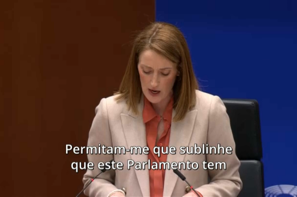 Roberta Metsola condena ataques "brutais e inaceitáveis" do Irão no Golfo Pérsico