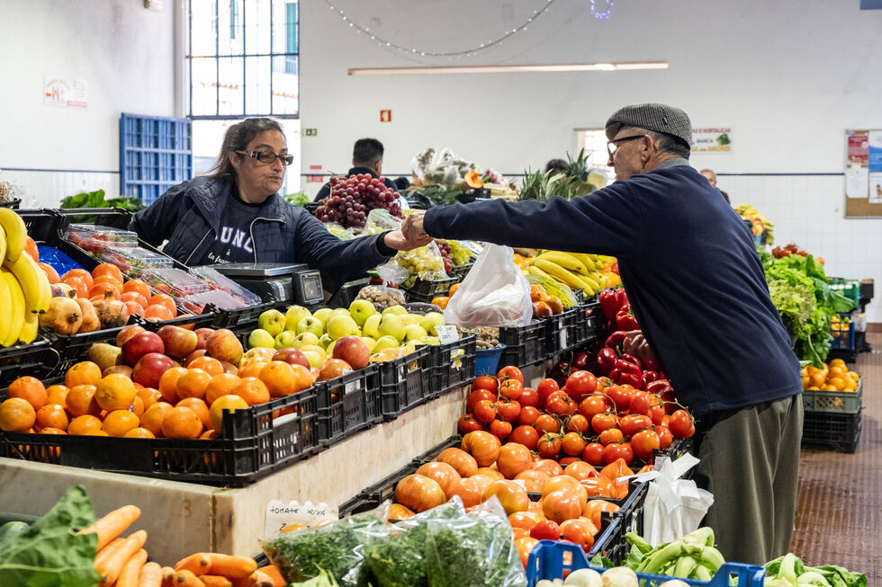 Cabaz alimentar sobe ligeiramente para novo máximo de 254,40 euros 66 caracté