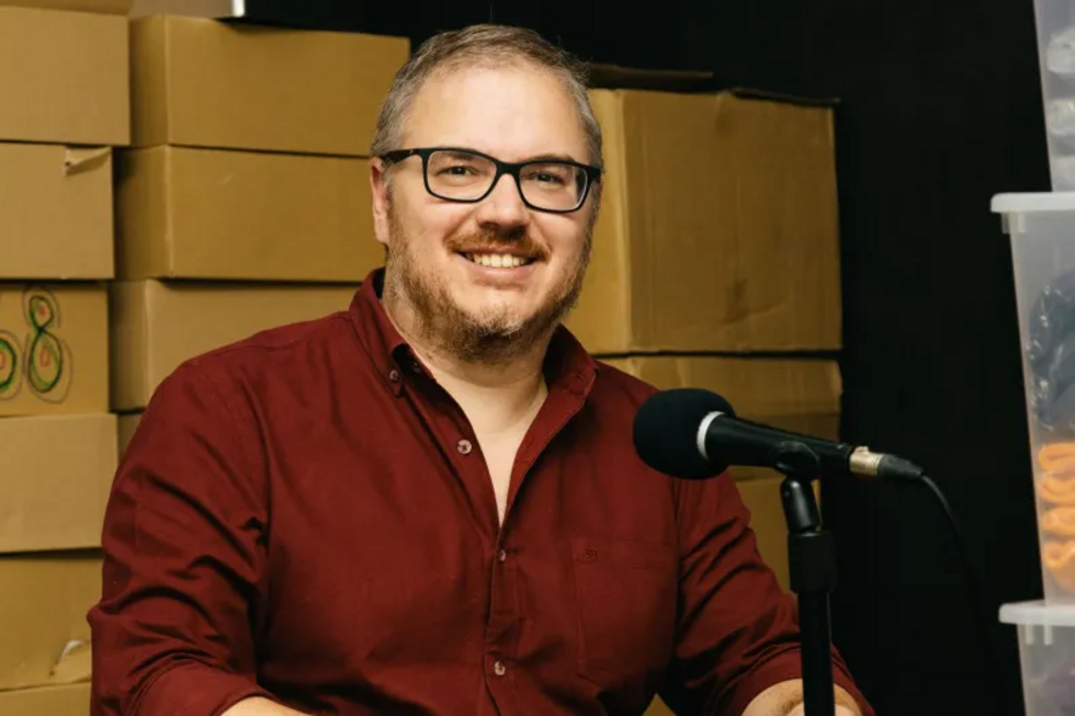 Marco Neves revela que a inspiração para o livro vem das perguntas que ouve das pessoas, incluindo dos filhos