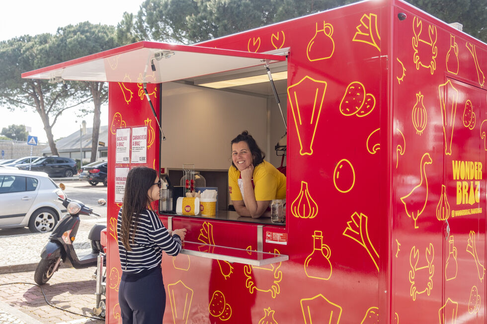 A Wonder  Braz está  estacionada na Quinta da Fonte até ao fim de abril