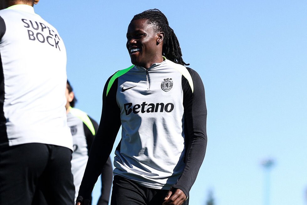 Geovany Quenda está de regresso aos treinos do Sporting