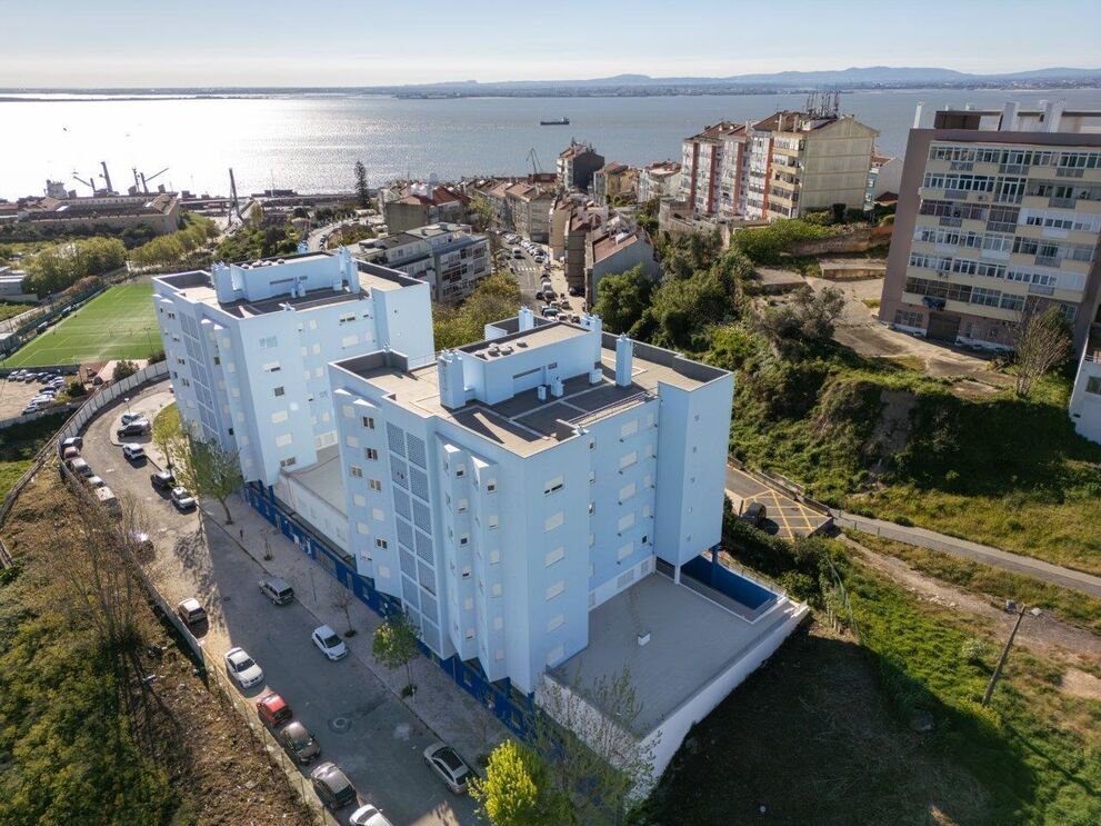 Concluídas obras de melhoria em edifícios na Alta de Lisboa, Vale de Santo António e Olaias