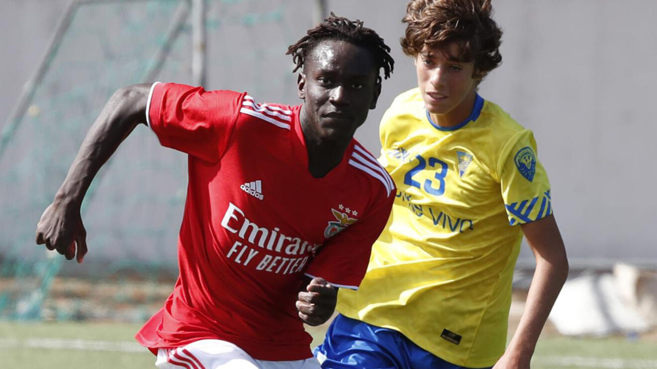 Alamara Djabi em ação pelo Benfica em 2021