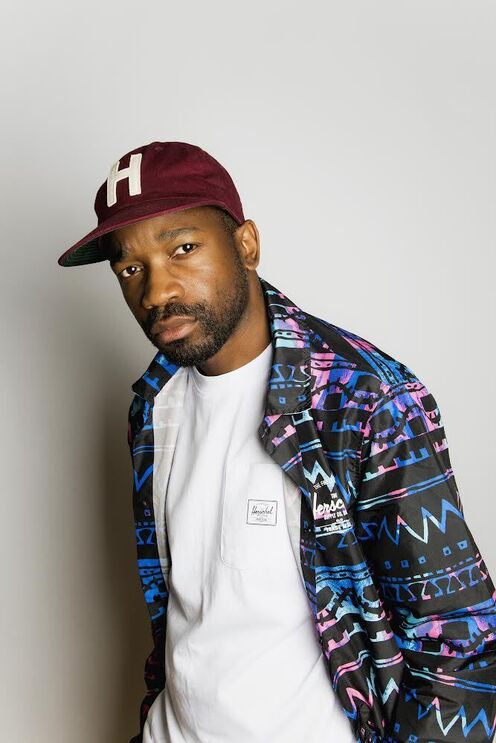 Uma das mais reverenciadas figuras da cultura hip-hop em Portugal, Sir Scratch estará com Sam the Kid e DJ Big num DJ set em Faro, este sábado