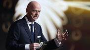 <![CDATA[ Infantino defende Mundial "excecional" e refuta críticas: "Meditem, rezem ou assistam a um jogo de futebol" ]]>