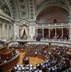 Parlamento debate desclassificação de documentos sobre organizações terroristas pós 25 de Abril