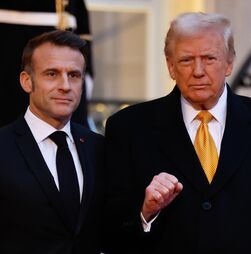Trump diz que Macron 'ainda está a recuperar' da bofetada da mulher e presidente francês já reagiu