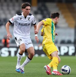 I Liga: Vitória de Guimarães regressa aos triunfos com goleada por 5-0 ao Tondela