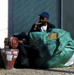 Repórter SÁBADO: Há cada vez mais imigrantes a viverem na rua 