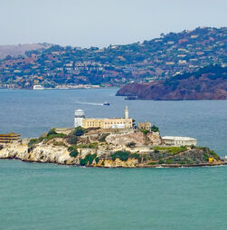 Trump quer mais de 100 milhões de euros para reconstruir a prisão de Alcatraz 