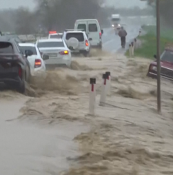 Imagens mostram cheias e estragos provocados por chuvas intensas na Rússia 