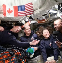 Tripulação da Artemis II verá um eclipse solar durante sobrevoo da face oculta da Lua