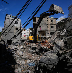 Irão: Autoridades iranianas alertam para possíveis crimes de guerra após ameaça dos EUA