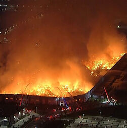 Vídeo mostra nuvem de fumo provocada por incêndio de grandes dimensões na Califórnia