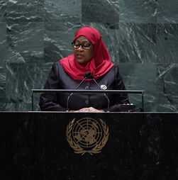 Ministros na Tanzânia vão viajar de autocarro para poupar combustível