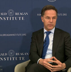 NATO está a analisar como pode contribuir para garantir a segurança do Estreito de Ormuz