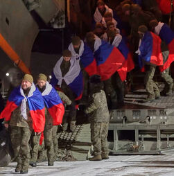 Rússia e Ucrânia anunciam troca de 350 prisioneiros, 175 de cada lado