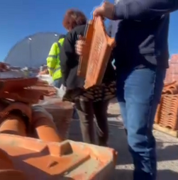 Repórter Sábado | Material para reconstruir casas destruídas pela tempestade Kristin desviado para venda