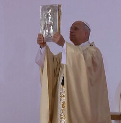 “Agradeço por poder contar convosco”: Papa Leão XIV celebra missa com 100 mil fiéis em Angola