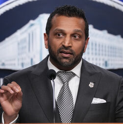 Do álcool aos lucros com a Shein: as polémicas do controverso diretor do FBI 