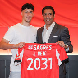 Oficial: José Neto renova com o Benfica até 2031