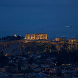 Presidente da câmara de Atenas quer travar turismo “descontrolado” e recuperar cidade para moradores 