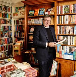 A livraria que faz bibliotecas para bilionários 