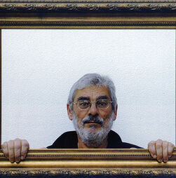 Morreu o designer José Santa-Bárbara, criador das capas dos discos que serviram de senha ao 25 de Abril