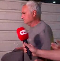 Mourinho apanhado pela CMTV na chegada a Lisboa não responde a perguntas