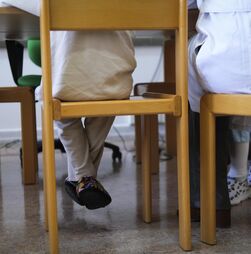 Condenada a quatro anos de prisão mulher que fingiu que filho de 6 anos tinha cancro para receber doações