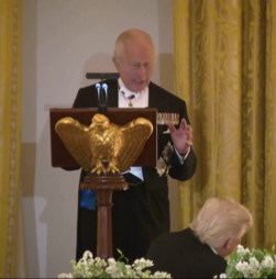 'Os meus pensamentos [...] estão convosco': Carlos III expressa solidariedade com Trump após tiroteio