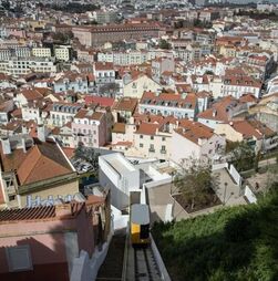 Funicular da Graça, em Lisboa, volta a circular na quinta-feira