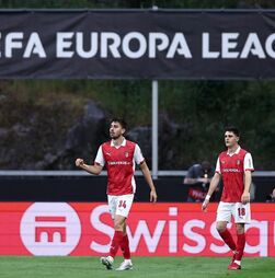 Liga Europa: Sporting de Braga adianta-se ao Friburgo nas ‘meias’ com golo aos 90+2