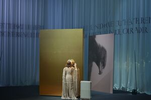 A atriz francesa Isabelle Huppert estará entre sexta-feira e domingo, 17 e 19 de abril, a representar "Bérénice" no palco do Teatro Nacional São João, no Porto