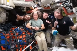 Astronauta da Artemis II deixa mensagem inspiradora aos jovens antes do regresso à Terra