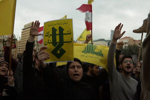 Apoiantes do Hezbollah manifestam-se em Beirute contra as negociações de Israel com o Líbano