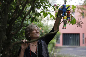 Maria Emília Brederode dos Santos recordada na Rua Sésamo, após falecimento aos 84 anos