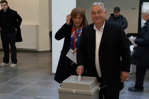 Orbán vota em eleições que podem pôr fim a 16 anos no poder 