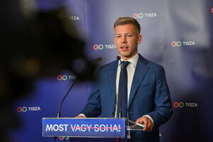 Péter Magyar proclama vitória contra Orbán