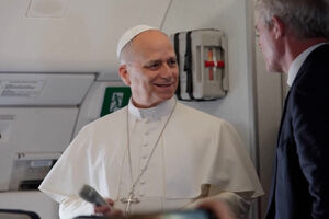 "Continuarei a manifestar-me veementemente contra a guerra”: Papa Leão XIV responde a críticas de Donald Trump 