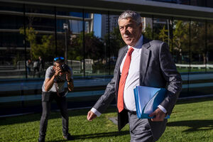 Defesa de José Sócrates afirmou que o Estado português tem agora até 23 de julho para responder às questões do tribunal